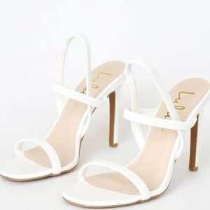 NIB | LULUS “BABIE” HEELS